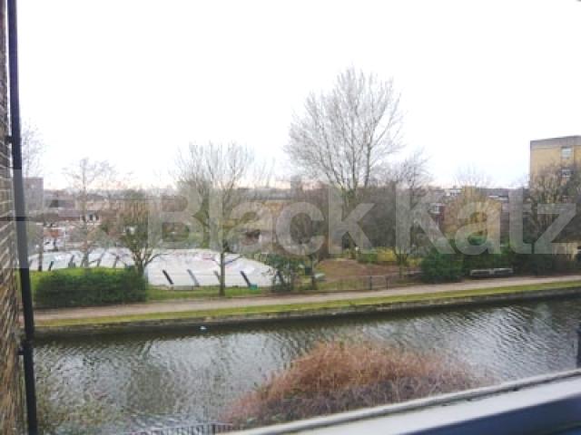 			Overlooking Canal!, 2 Bedroom, 1 bath, 1 reception Flat			 Hormead Road, Westbourne Park